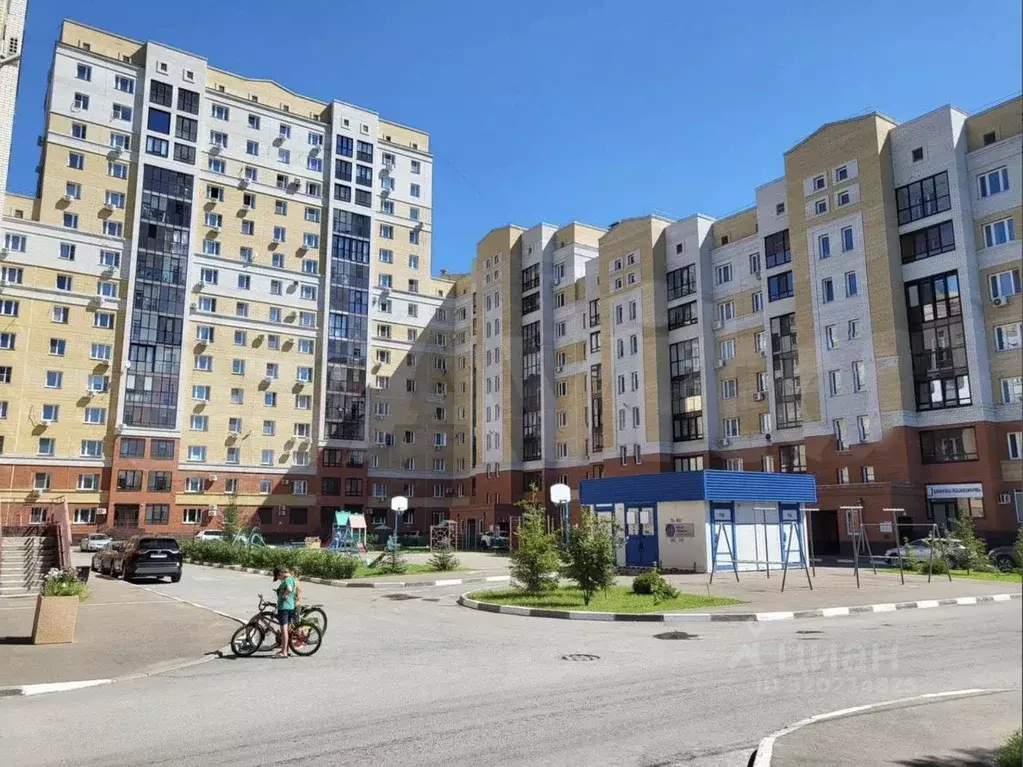 1-к кв. Омская область, Омск ул. Красный Путь, 103к4 (40.0 м) - Фото 0