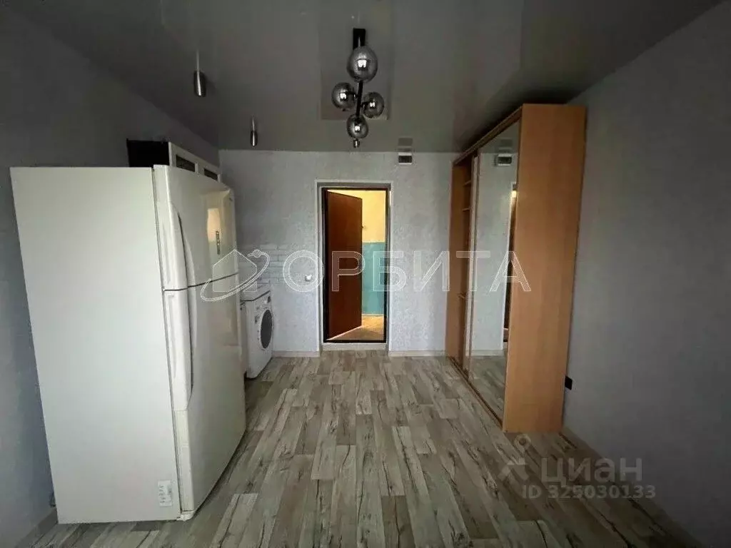 Комната Тюменская область, Тюмень ул. Станционная, 24 (12.1 м) - Фото 2