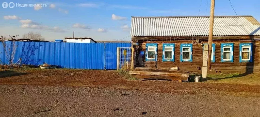 Дом в Курганская область, Катайский муниципальный округ, деревня ... - Фото 0