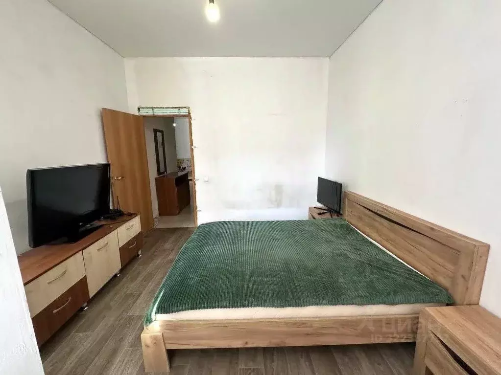 3-к кв. Ямало-Ненецкий АО, Новый Уренгой Строителей мкр, 7/2 (98.0 м) - Фото 1