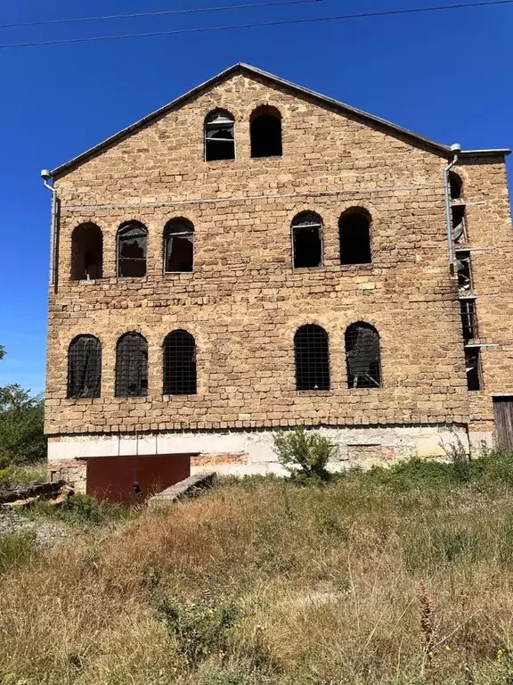 дом в крым, сакский район, с. лесновка (637 м) - Фото 0