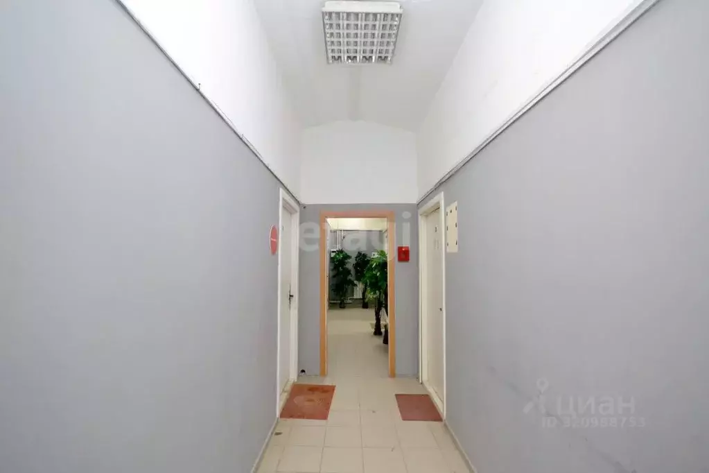 Офис в Саха (Якутия), Якутск ул. Курашова, 30/5Г (94 м) - Фото 0