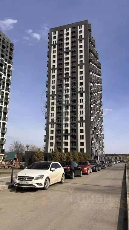 2-к кв. Свердловская область, Екатеринбург ул. Хуторская, 1/2 (51.0 м) - Фото 0