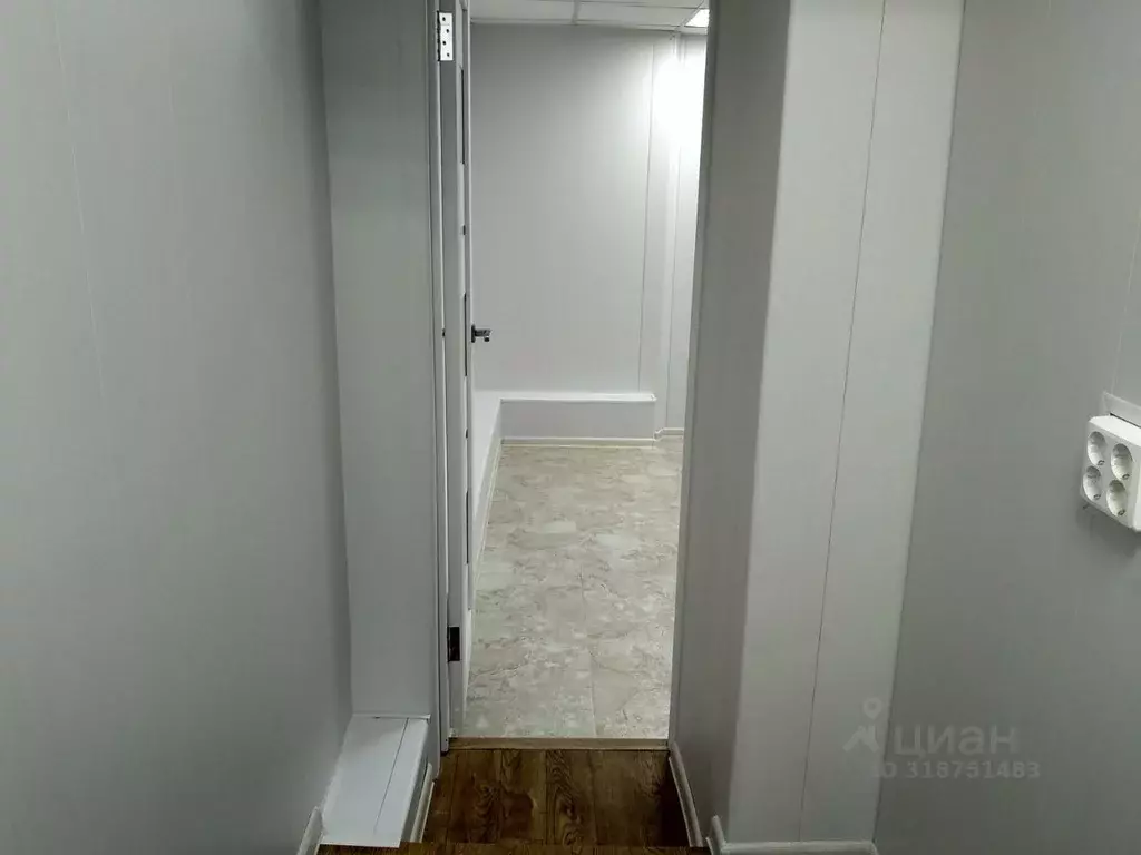 Помещение свободного назначения в Челябинская область, Челябинск ул. ... - Фото 2