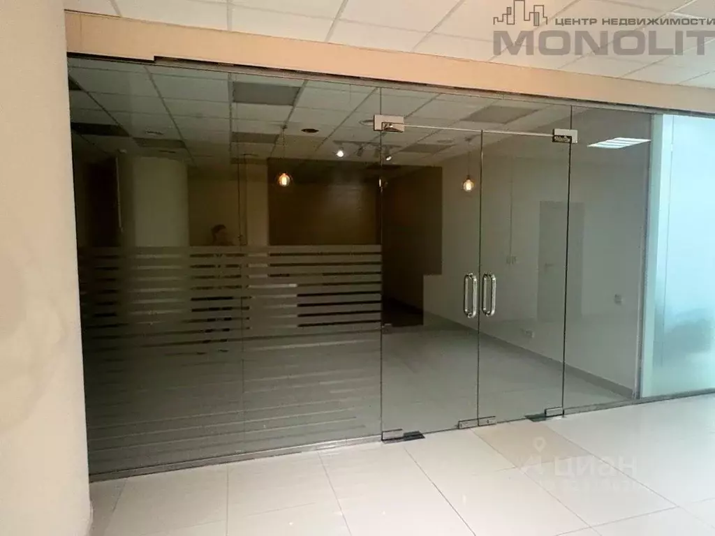 Помещение свободного назначения в Свердловская область, Екатеринбург ... - Фото 2