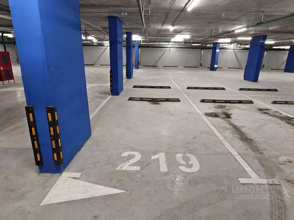 Гараж в Москва Бартеневская ул., 18к1 (15 м) - Фото 1