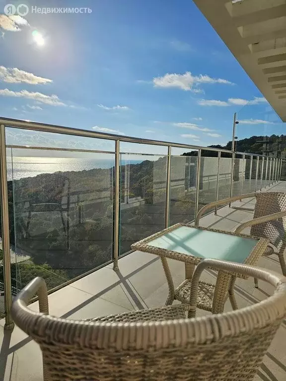 3-комнатная квартира: село Варваровка, улица Калинина, 150к2 (87 м) - Фото 1