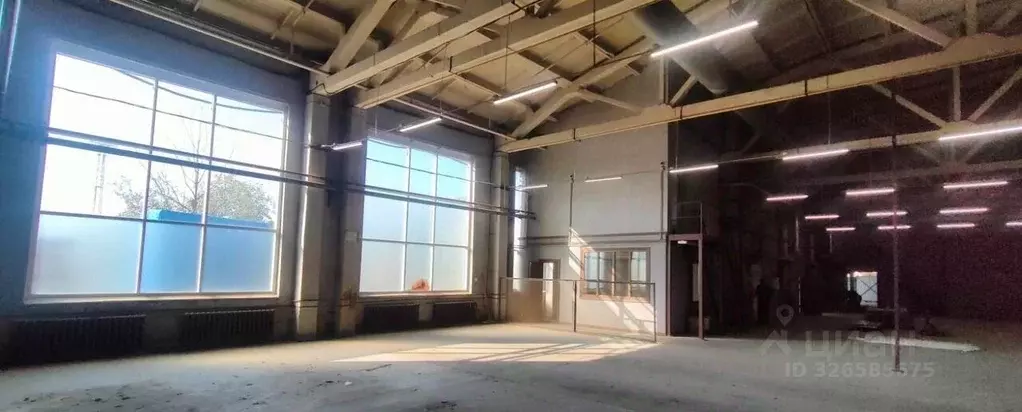 Производственное помещение в Санкт-Петербург дор. Нефтяная, 3 (1500 м) - Фото 1