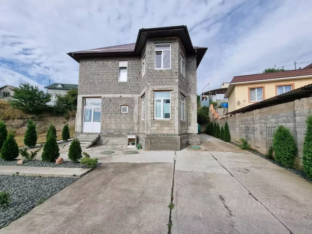 Коттедж в Ставропольский край, Кисловодск ул. Рябиновая (200 м) - Фото 2