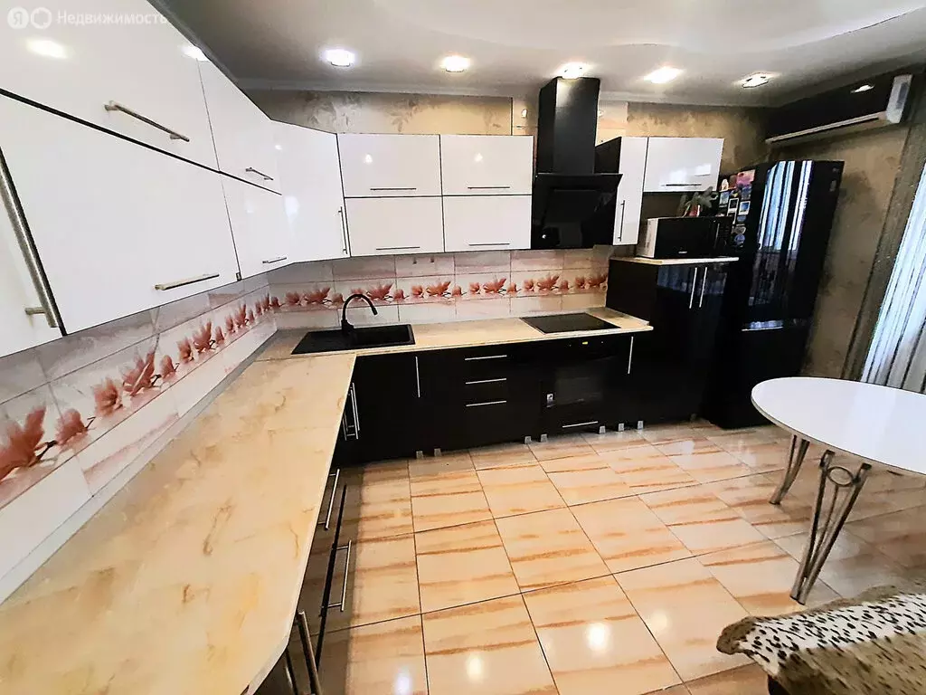 1-комнатная квартира: Волжский, улица Александрова, 43 (53.1 м) - Фото 2