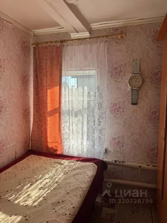 Дом в Башкортостан, Чекмагушевский сельсовет, с. Чекмагуш ул. ... - Фото 0