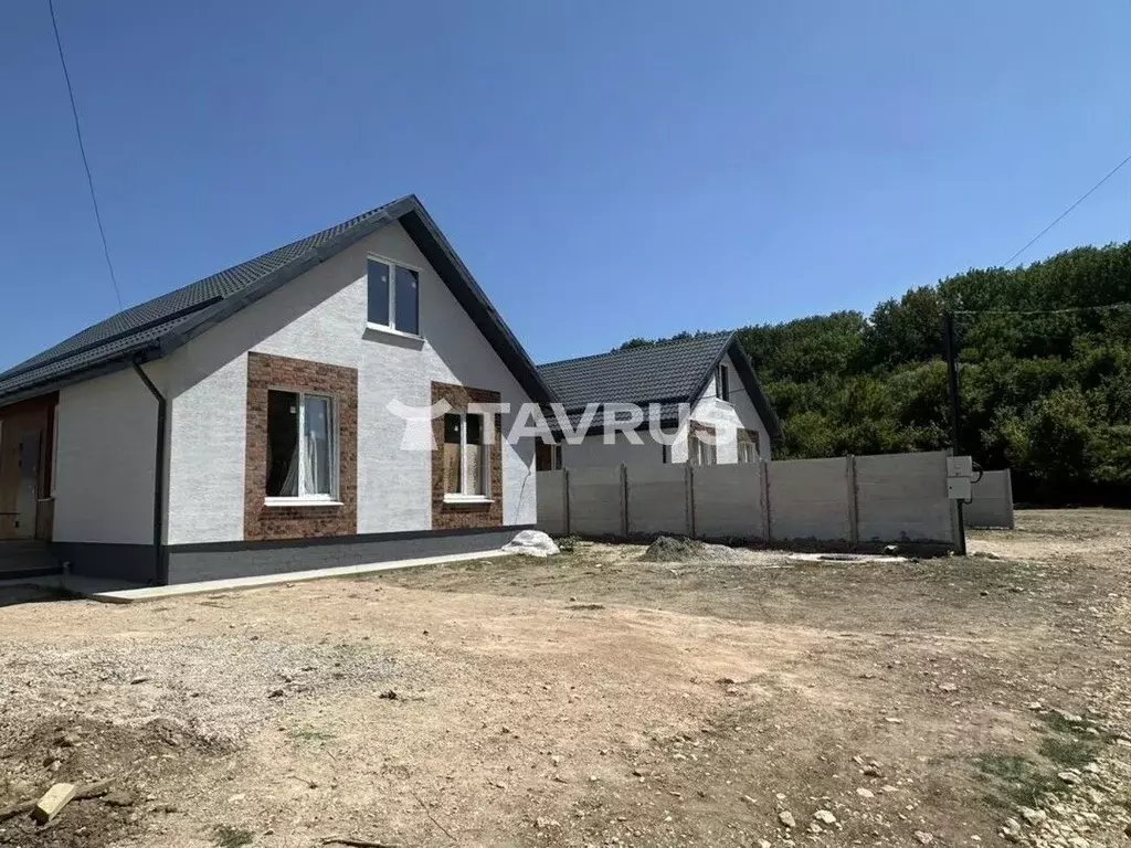 Дом в Крым, Симферопольский район, Добровское с/пос, с. Пионерское  ... - Фото 2