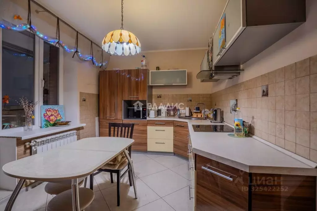 2-к кв. Московская область, Щелково ул. Шмидта, 6 (64.4 м) - Фото 0