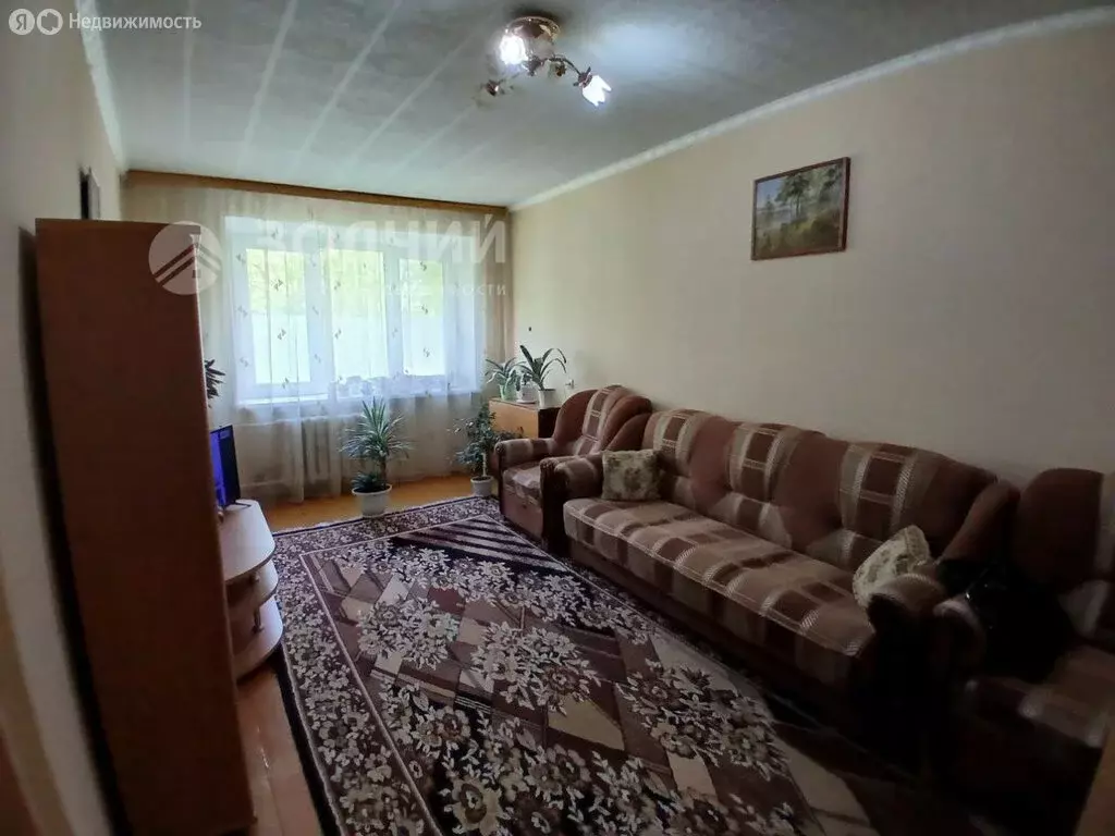 3-комнатная квартира: Чебоксары, улица Энтузиастов, 9 (60 м) - Фото 0