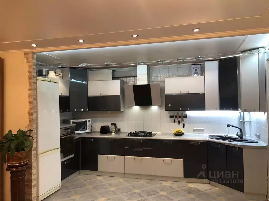 1-к кв. Тульская область, Тула ул. Михеева, 11А (55.0 м) - Фото 1