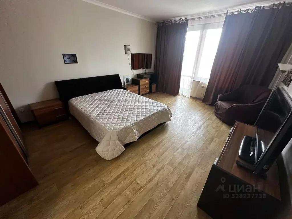 2-к кв. Красноярский край, Красноярск ул. Молокова, 1к2 (67.0 м) - Фото 2