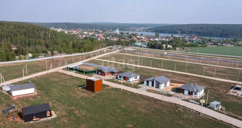 Участок в Свердловская область, Сысертский муниципальный округ, ... - Фото 1