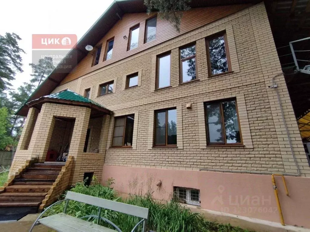 Дом в Рязанская область, Рязанский район, Заборьевское с/пос, с. ... - Фото 2