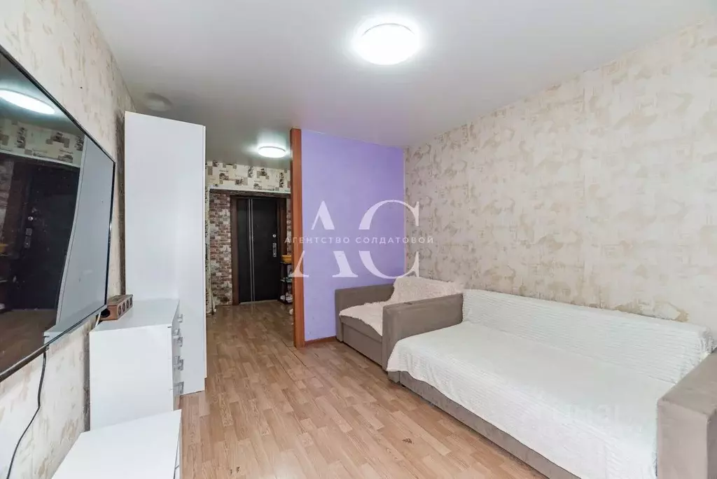 Комната Свердловская область, Екатеринбург ул. Ясная, 1к6 (17.2 м) - Фото 2