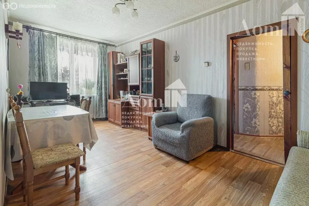3-комнатная квартира: Сланцы, улица Ленина, 11 (55.6 м) - Фото 1
