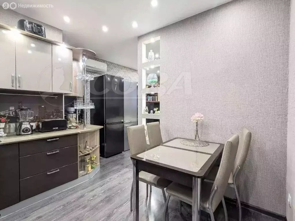 2-комнатная квартира: Тюмень, улица Тимофея Чаркова, 79к2 (53 м) - Фото 1