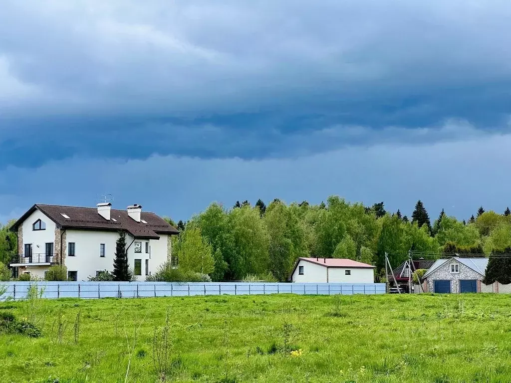 Участок в Московская область, Сергиево-Посадский городской округ, с. ... - Фото 1