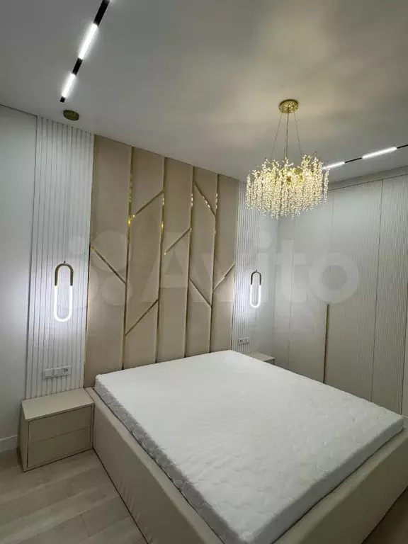 2-к. квартира, 50 м, 9/33 эт. - Фото 0