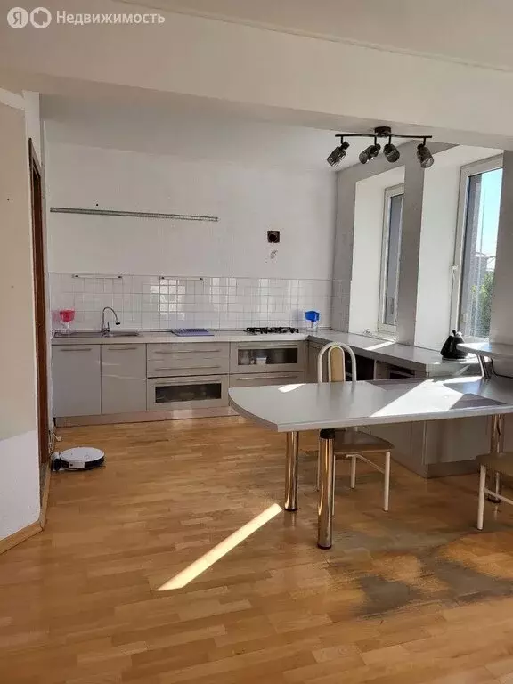 4-комнатная квартира: Магнитогорск, улица Горького, 27 (127.5 м) - Фото 1