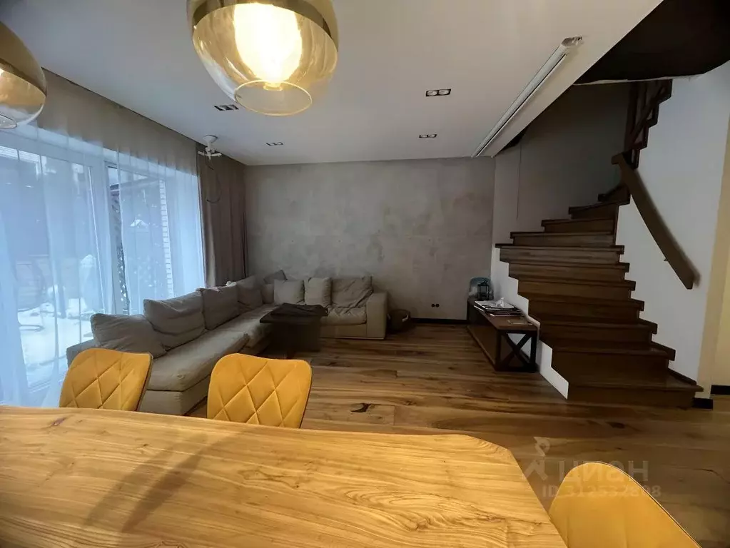 Комната Москва д. Губкино, ул. Кронбургская, 13к3 - Фото 1