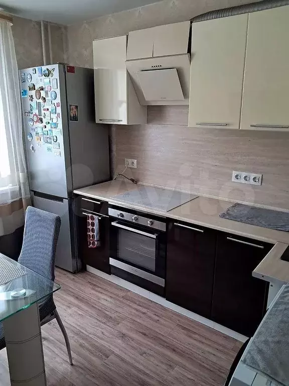 2-к. квартира, 54 м, 4/18 эт. - Фото 0