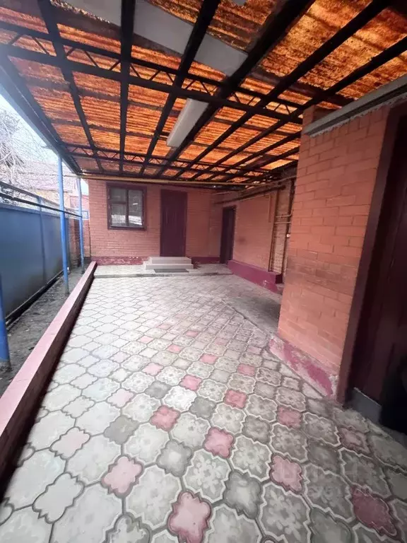 Дом в Адыгея, Тахтамукайский район, Яблоновский пгт ул. Титова (60 м) - Фото 1