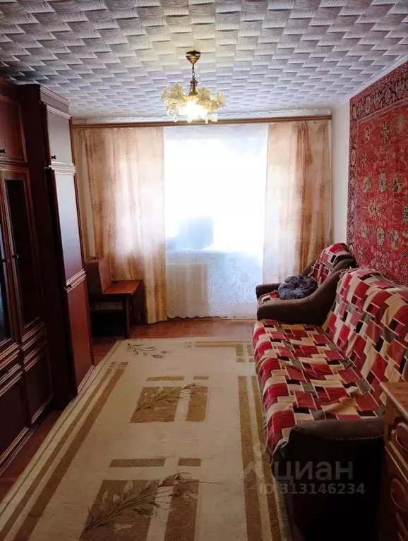 3-к кв. Саратовская область, Петровск Московская ул., 4 (58.4 м) - Фото 0