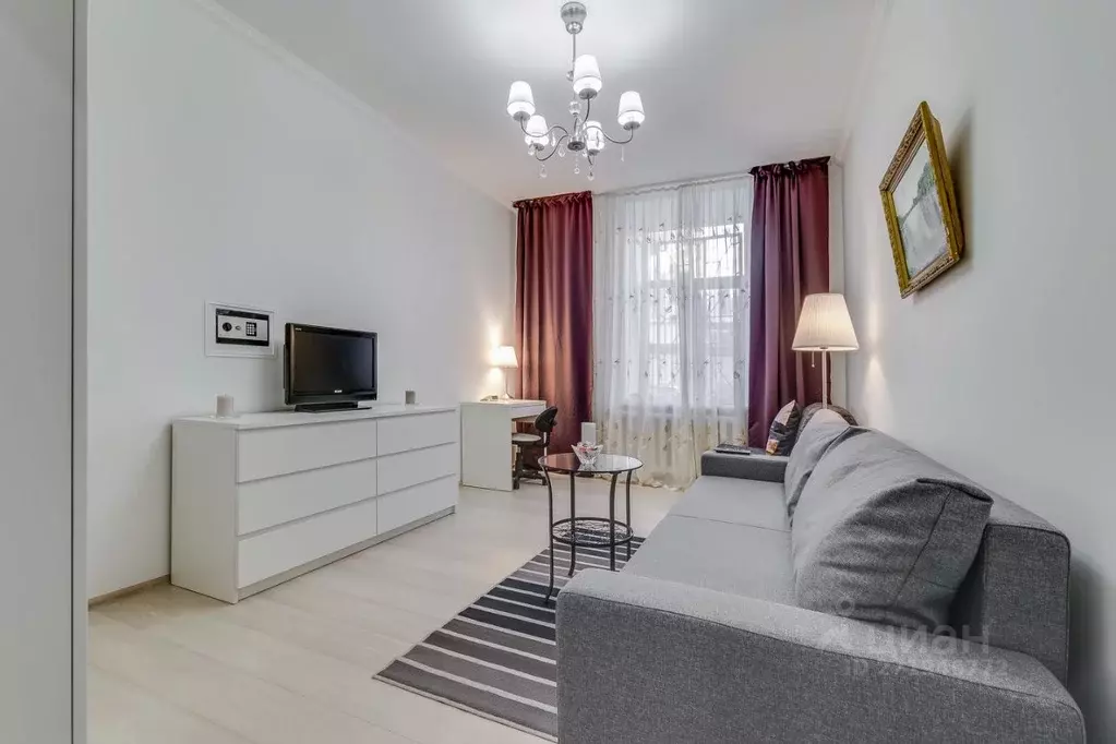 2-к кв. Санкт-Петербург Каменноостровский просп., 29 (54.0 м) - Фото 0