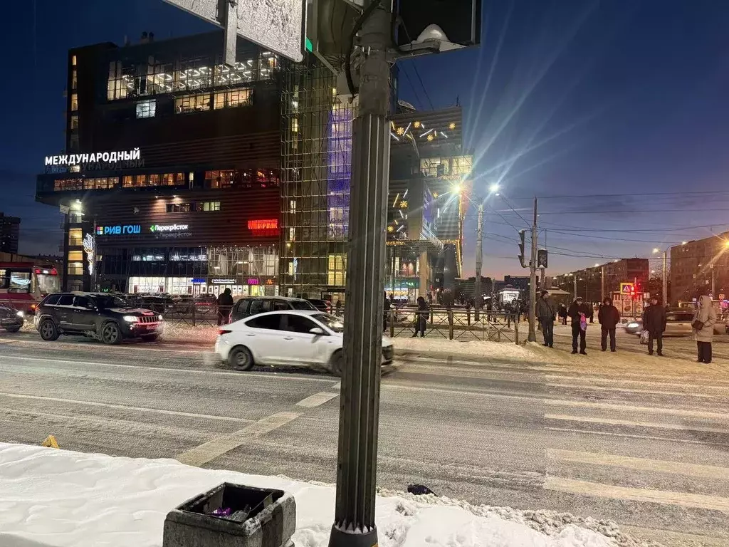 Торговая площадь в Санкт-Петербург ул. Белы Куна, 3 (511 м) - Фото 1