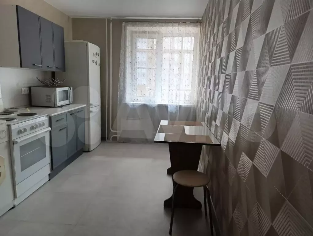 1-к. квартира, 39 м, 4/16 эт. - Фото 0
