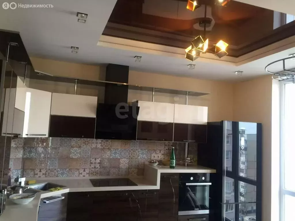 3-комнатная квартира: Белгород, улица Шаландина, 4к1 (95 м) - Фото 1