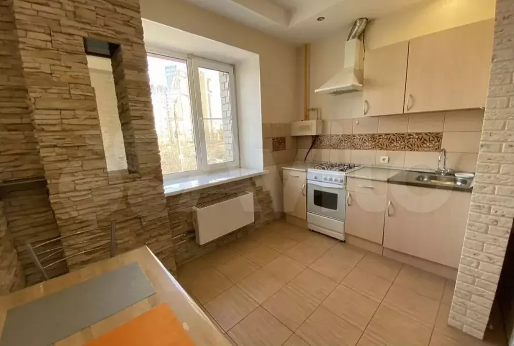 1-к. квартира, 40 м, 3/10 эт. - Фото 1