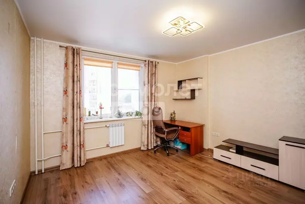 2-к кв. Омская область, Омск ул. Красный Путь, 137/1 (57.3 м) - Фото 1