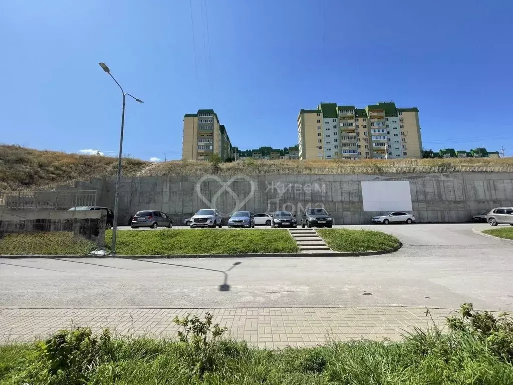 1-к кв. Волгоградская область, Волгоград ул. Академика Комарова, 68 ... - Фото 1