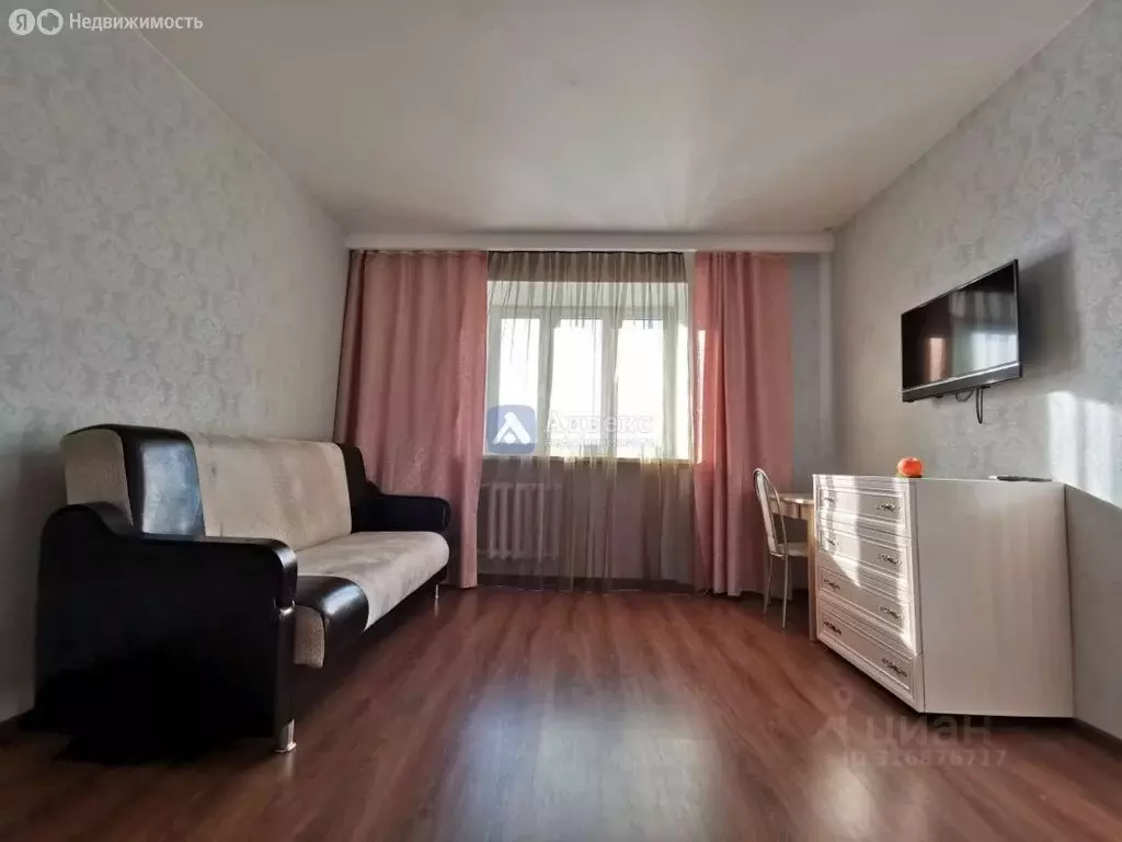 1-комнатная квартира: Тюмень, улица Максима Горького, 83 (43.3 м) - Фото 1