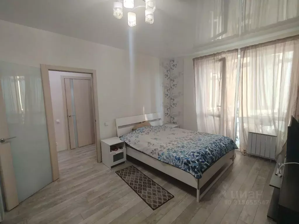 1-к кв. Свердловская область, Екатеринбург ул. Соболева, 19 (47.4 м) - Фото 1