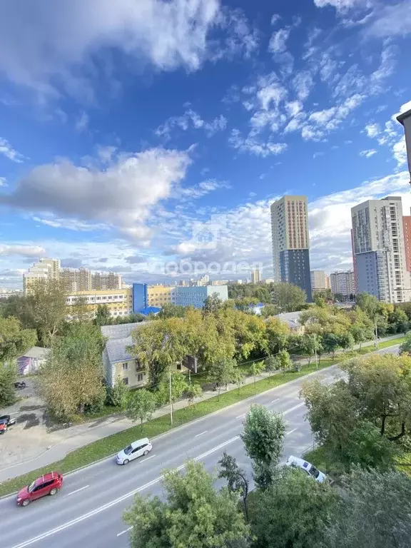 2-к кв. Свердловская область, Екатеринбург ул. Репина, 93 (48.0 м) - Фото 0