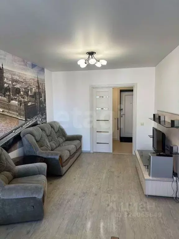 1-к кв. Удмуртия, Ижевск Школьная ул., 8 (40.5 м) - Фото 1