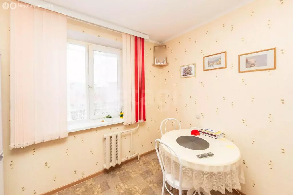 2-комнатная квартира: Тюмень, улица Александра Логунова, 18 (50.4 м) - Фото 2