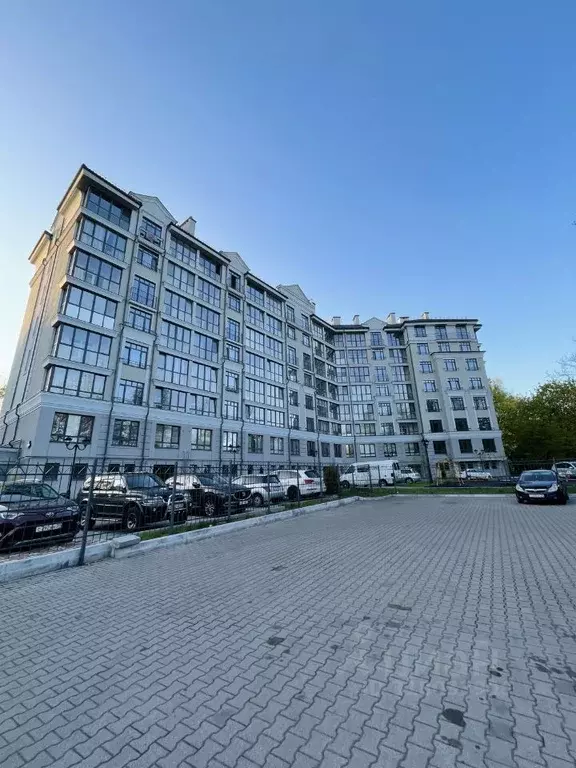 3-к кв. Калининградская область, Калининград Азовская ул., 2 (100.0 м) - Фото 0
