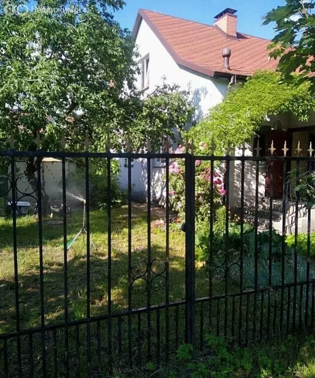 Дом в микрорайон Чкаловск, улица Лейтенанта Калинина (97 м) - Фото 1