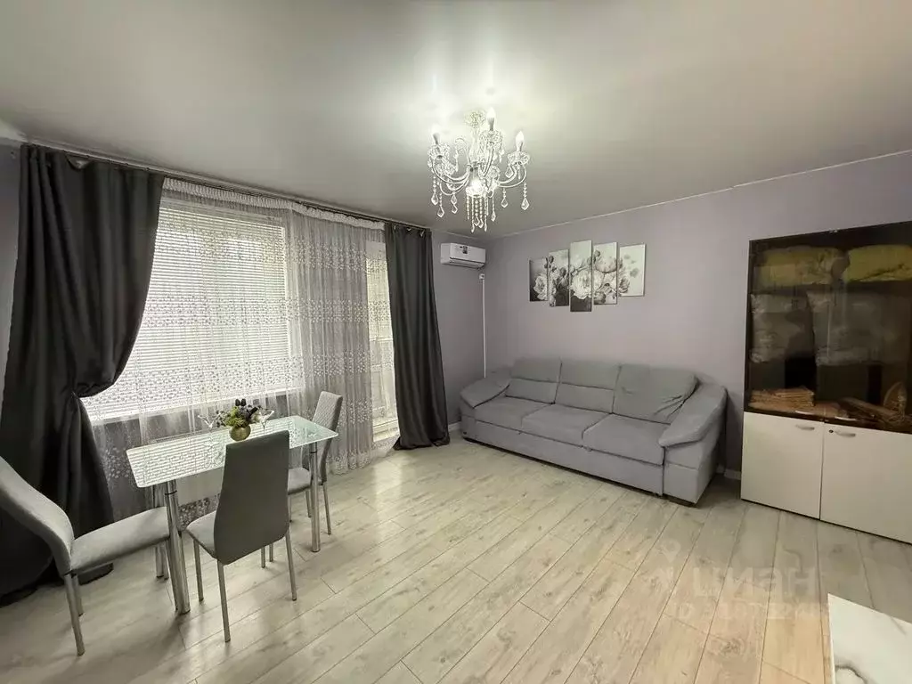 Студия Татарстан, Казань ул. Рауиса Гареева, 109 (28.0 м) - Фото 0