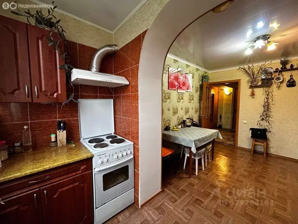 1-к кв. Крым, Алушта ул. 60 лет СССР, 12А (50.0 м) - Фото 1