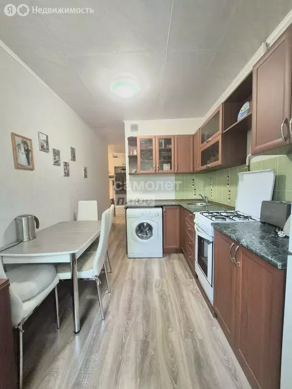 2-комнатная квартира: Волгоград, улица Кирова, 94 (50.4 м) - Фото 0