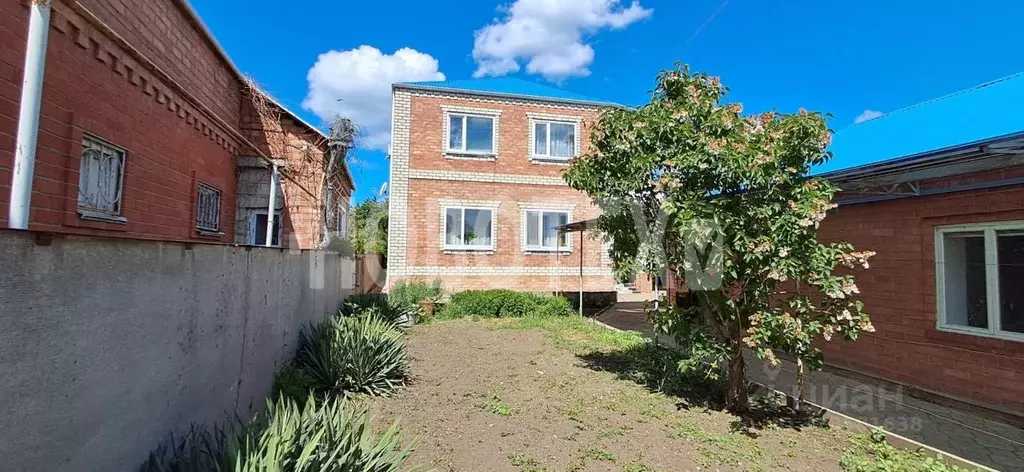 Дом в Краснодарский край, Каневская ст-ца ул. Свердликова, 78 (245 м) - Фото 1